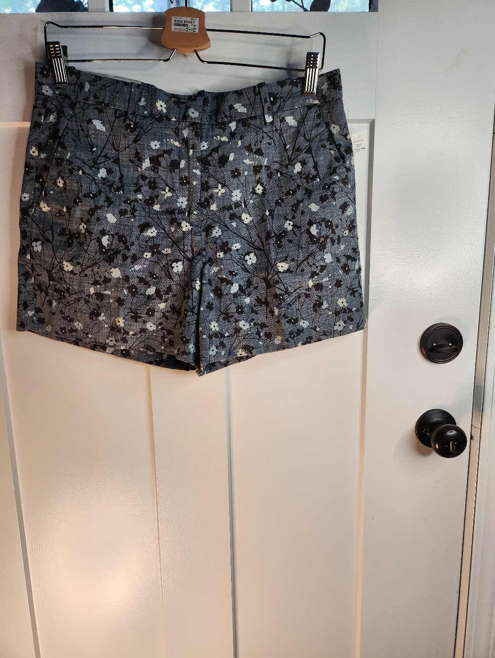 GAP Floral Print Gray Cotton-Blend Women’s Shorts